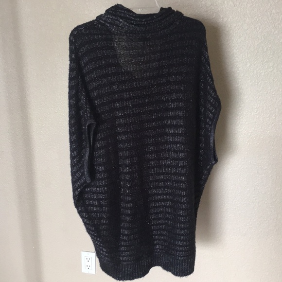 Gray and black striped sweater - Picture 4 of 5